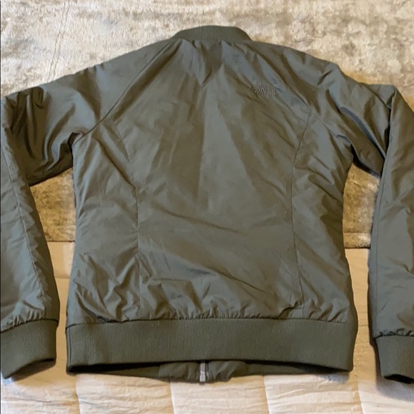 The North Face Women’s Bomber Jacket - Picture 6 of 7